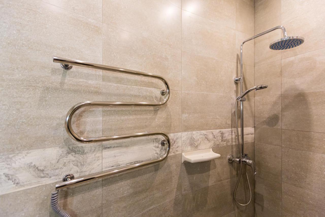 2 Kn. Romana Apartment リヴィウ エクステリア 写真